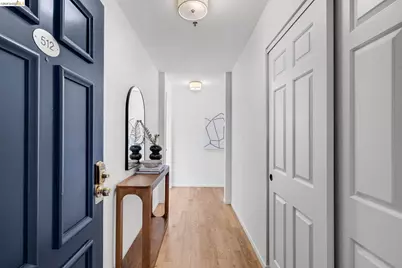 322 Hanover Ave #512, Oakland, CA 94606 - Photo 7