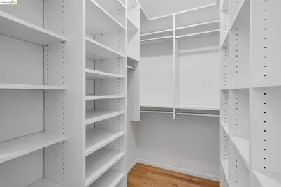 322 Hanover Ave #512, Oakland, CA 94606 - Photo 29