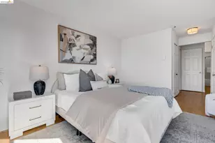 322 Hanover Ave, Oakland, CA 94606 - Photo 27