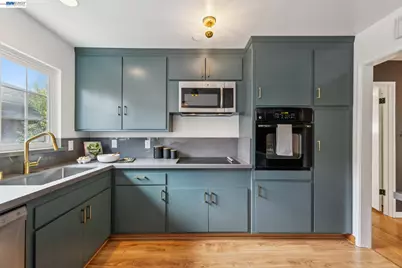 3280 Adams St, Alameda, CA 94501 - Photo 13