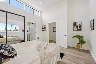 7 Embarcadero West #207, Oakland, CA 94607 - Photo 25