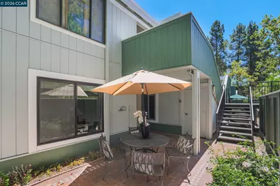 1100 Singingwood Ct. #2, Walnut Creek, CA 94595 - Photo 7