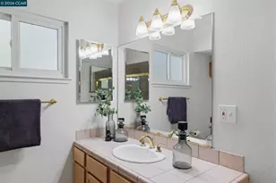 1100 Singingwood Ct, Walnut Creek, CA 94595 - Photo 29