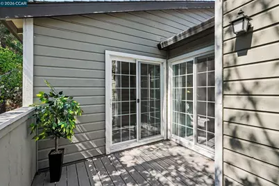 485 Canyon Oaks Dr #J, Oakland, CA 94605 - Photo 27