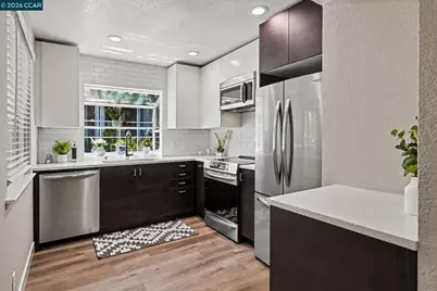 485 Canyon Oaks Dr #J, Oakland, CA 94605 - Photo 9