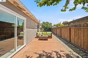 54 Lakeview Dr, Bay Point, CA 94565 - Photo 33