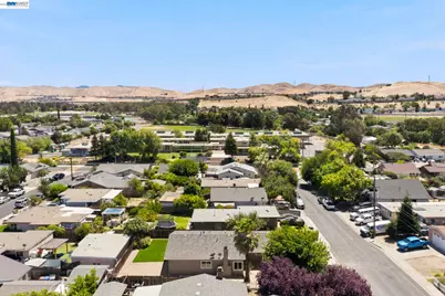 54 Lakeview Drive, Bay Point, CA 94565 - Photo 47