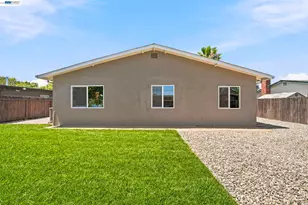 54 Lakeview Dr, Bay Point, CA 94565 - Photo 37