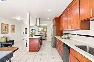 54 Lakeview Dr, Bay Point, CA 94565 - Photo 13