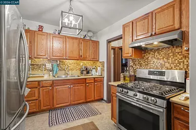 1110 Laurel Ave, Pittsburg, CA 94565 - Photo 9