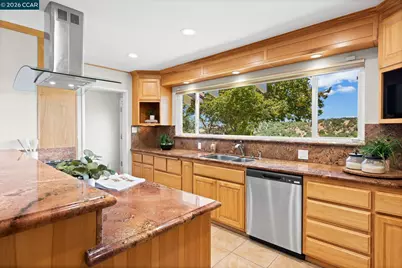 4050 Saint Marys St, Martinez, CA 94553 - Photo 7