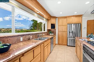 4050 St Marys St, Martinez, CA 94553 - Photo 3