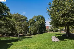 2081 Bonar St, Berkeley, CA 94702 - Photo 41