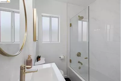 2081 Bonar St, Berkeley, CA 94702 - Photo 23