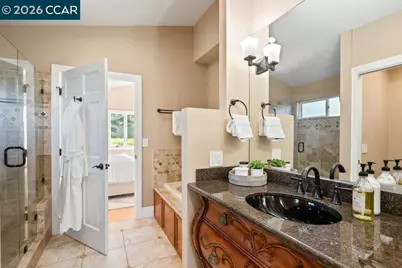 200 Longview Ter, Orinda, CA 94563 - Photo 19
