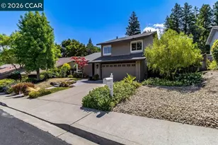 5633 Mt Hood Ct, Martinez, CA 94553 - Photo 3
