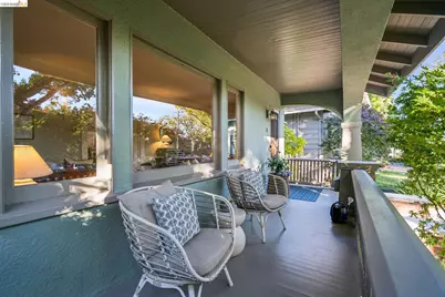 6 Greenbank Avenue, Piedmont, CA 94611 - Photo 3