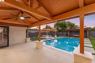 1131 Ruth Dr, San Jose, CA 95125 - Photo 43