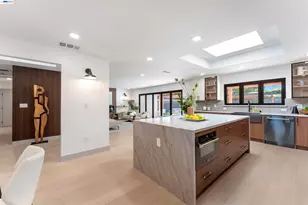 1131 Ruth Dr, San Jose, CA 95125 - Photo 15