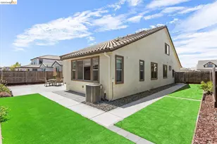 4352 Vanguard Dr, Modesto, CA 95356 - Photo 31