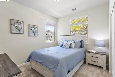 4352 Vanguard Dr, Modesto, CA 95356 - Photo 7