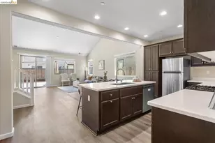 4352 Vanguard Dr, Modesto, CA 95356 - Photo 9