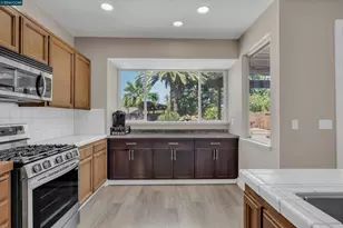 1806 Locke Ct, Oakley, CA 94561 - Photo 15