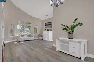 1806 Locke Ct, Oakley, CA 94561 - Photo 11