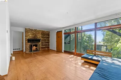 1730 Highland Pl #1, Berkeley, CA 94709 - Photo 9