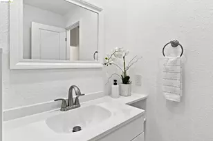 235 Toledo Ct, Vallejo, CA 94591 - Photo 29