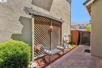 3158 Persimmon Cir, Pleasanton, CA 94588 - Photo 47