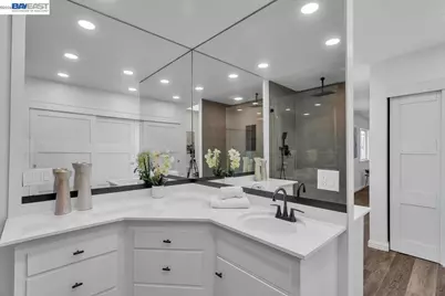 612 Fortress Isle, Alameda, CA 94501 - Photo 59