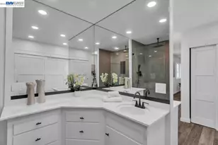 612 Fortress Isle, Alameda, CA 94501 - Photo 59