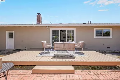 2053 Trafalgar Ave, Hayward, CA 94545 - Photo 27