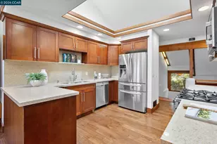 17460 Vineyard Rd, Castro Valley, CA 94546 - Photo 43