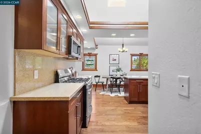 17460 Vineyard Rd, Castro Valley, CA 94546 - Photo 47