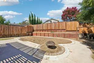 2840 Honeysuckle Cir, Antioch, CA 94531 - Photo 59