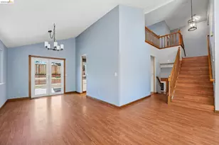 2840 Honeysuckle Cir, Antioch, CA 94531 - Photo 11