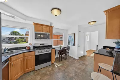2327 Maywood Ave, Oakland, CA 94605 - Photo 21