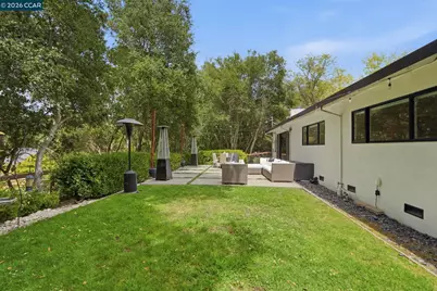 9 Easton Ct, Orinda, CA 94563 - Photo 41