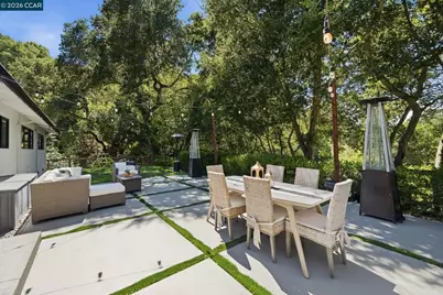 9 Easton Ct, Orinda, CA 94563 - Photo 39