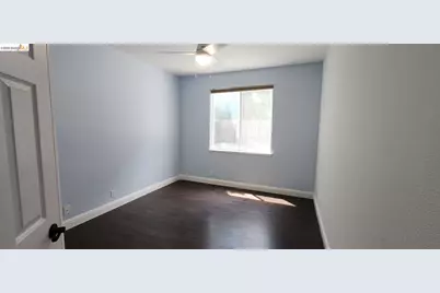9223 Camden Lake Way, Elk Grove, CA 95624 - Photo 17