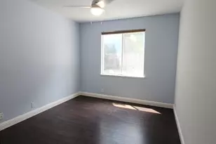 9223 Camden Lake Way, Elk Grove, CA 95624 - Photo 17