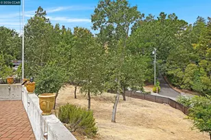 1891 Meadow Ln, Walnut Creek, CA 94595 - Photo 25