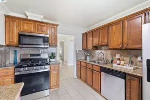 518 Shirley Ave, San Lorenzo, CA 94541 - Photo 17