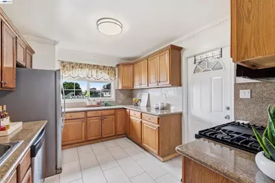 518 Shirley Ave, San Lorenzo, CA 94541 - Photo 13
