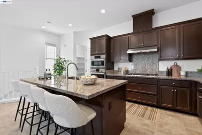 5856 Nugget Way, Dublin, CA 94568 - Photo 17