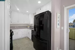 220 Apollo, Hercules, CA 94547 - Photo 23