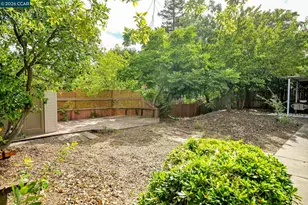 923 Pinon Dr, Martinez, CA 94553 - Photo 31