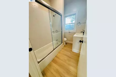 1034 X St, Sacramento, CA 95818 - Photo 15